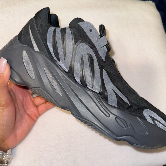 Yeezy Other - Yeezy 700 MNVM